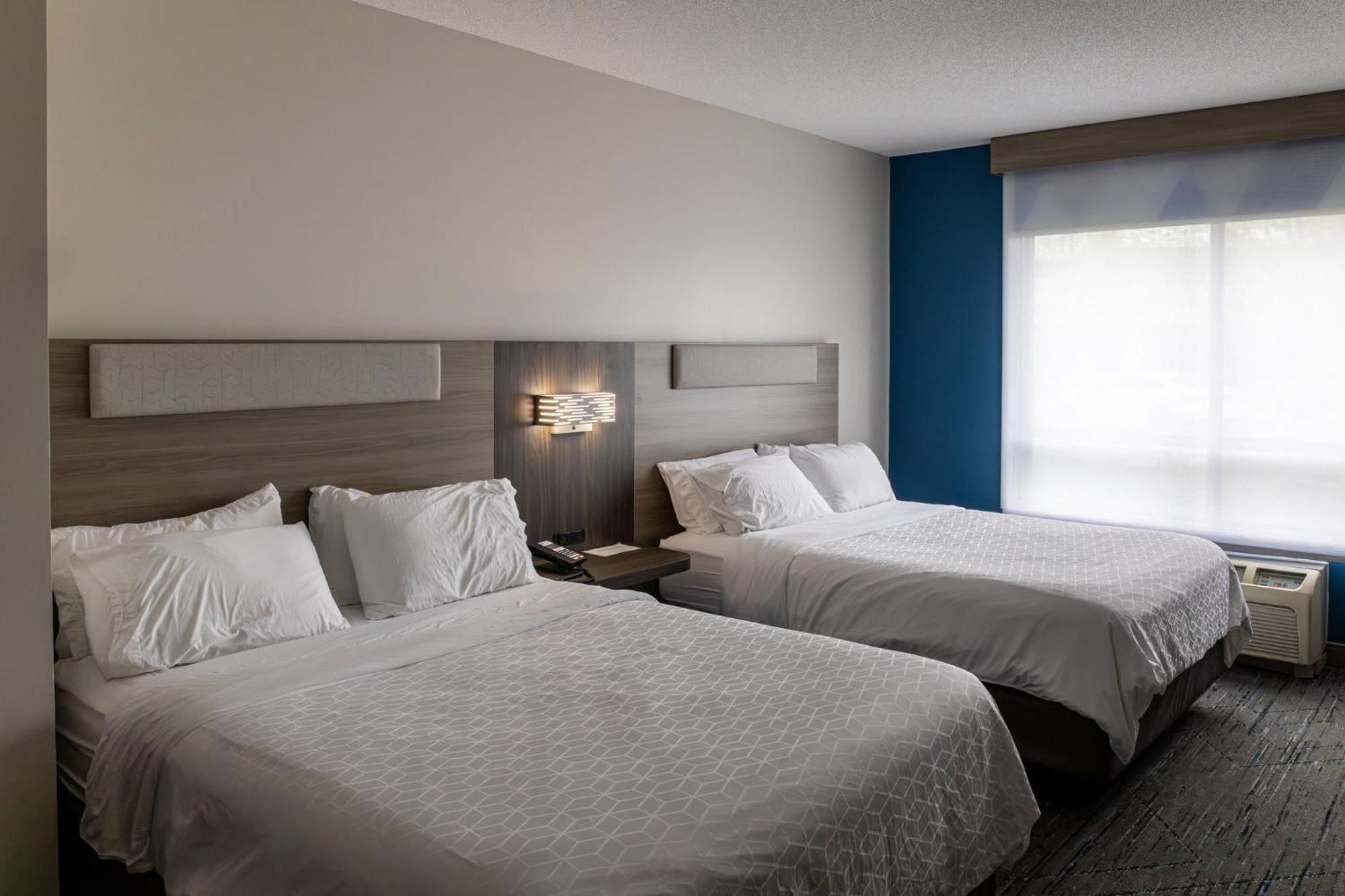 Holiday Inn Express Hotel & Suites Brockville By Ihg Exterior foto